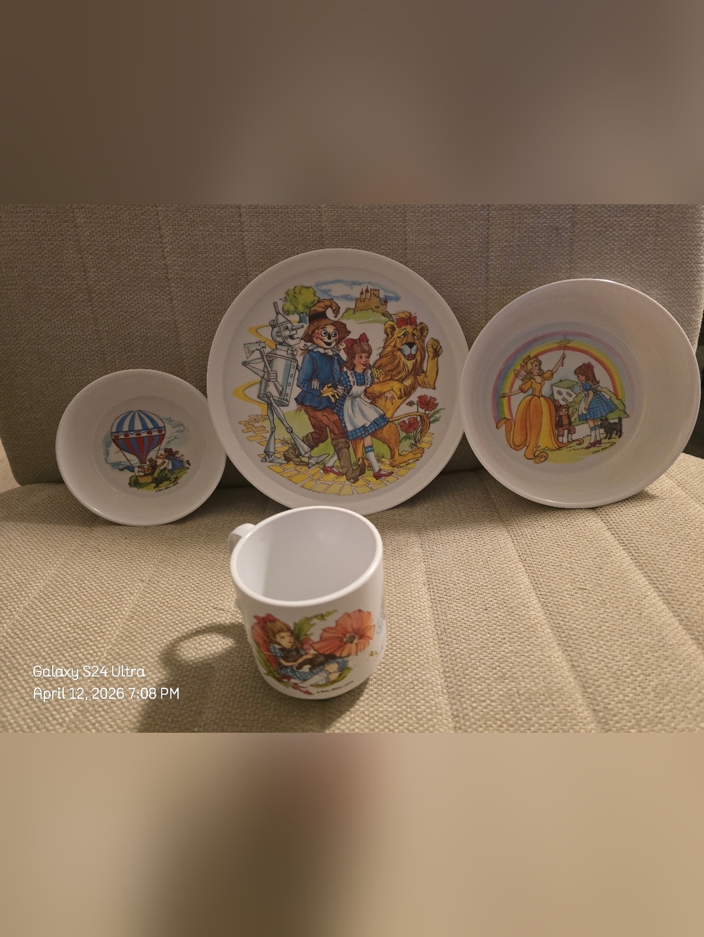 Vintage Melamine Oneida The Wizard of Oz, Children’s Dishes, Plate Bowl Cup 1978